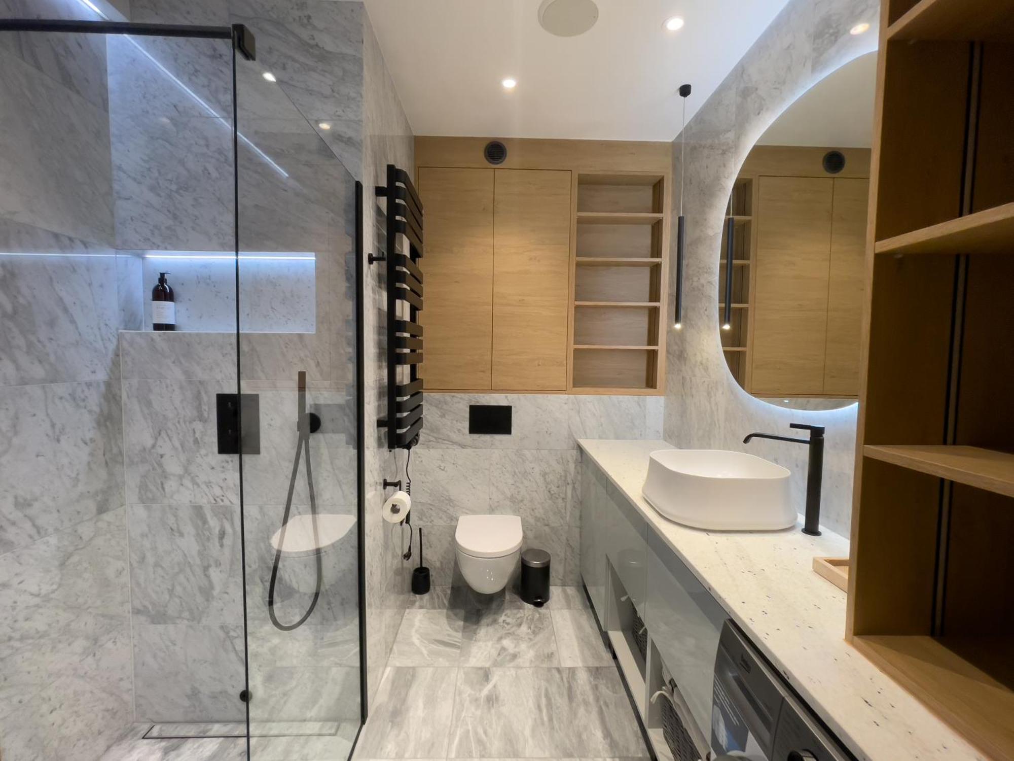 Urban Global Premium, 5th Floor No 03, Free Garage, Self Check-in Apartmán