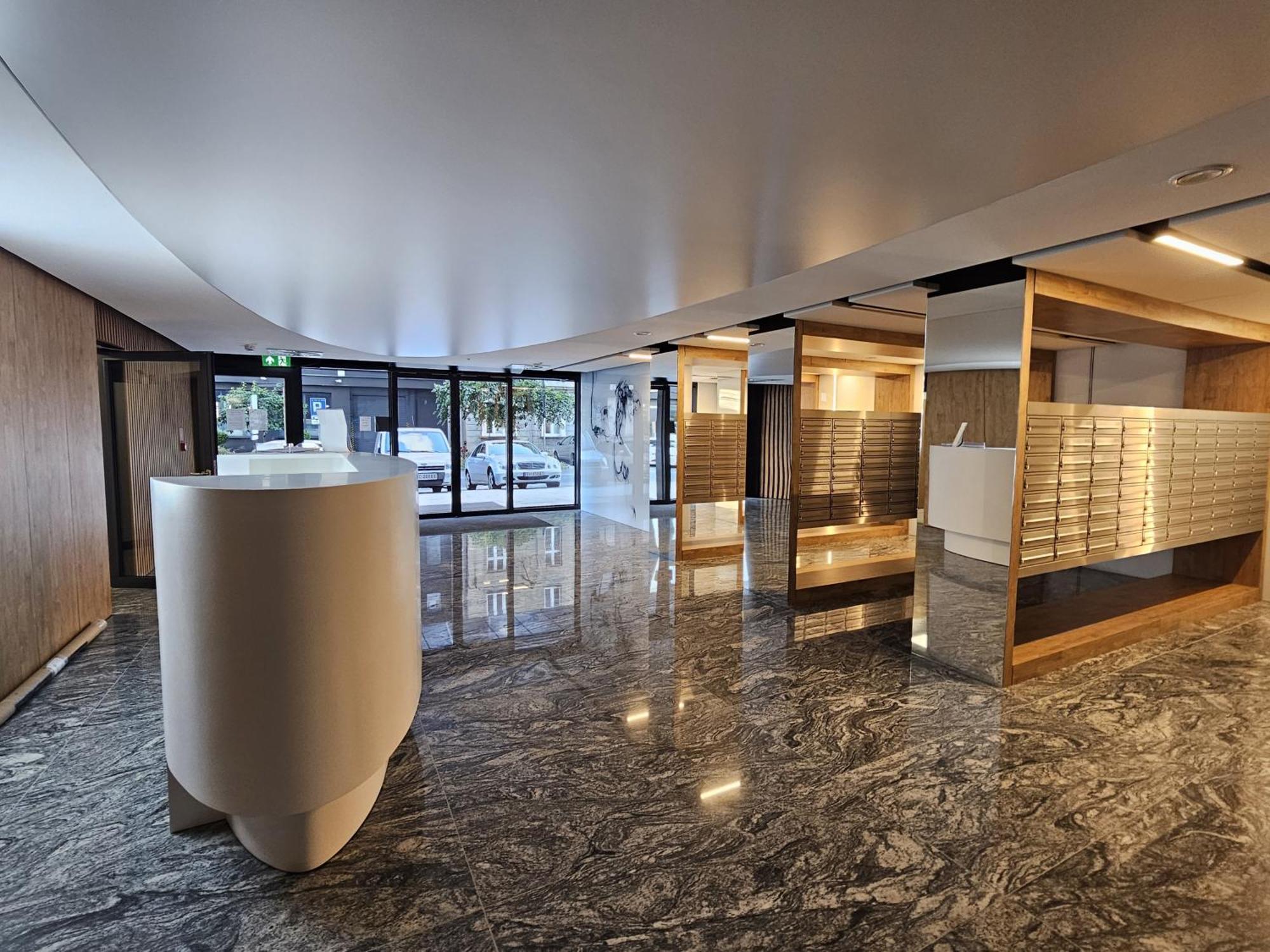 Urban Global Premium, 5th Floor No 03, Free Garage, Self Check-in * Katovice